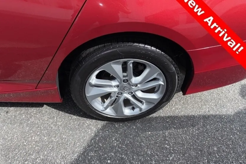 2018 Honda Accord LX photo 1