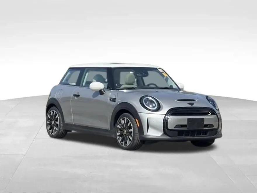 2024 Mini Cooper 2 Door Hardtop Iconic photo 1