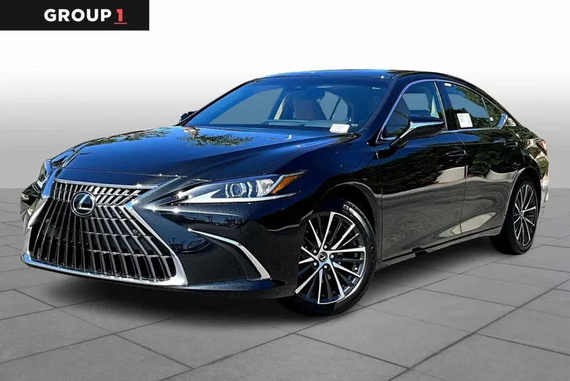 2025 Lexus ES 300h photo 1