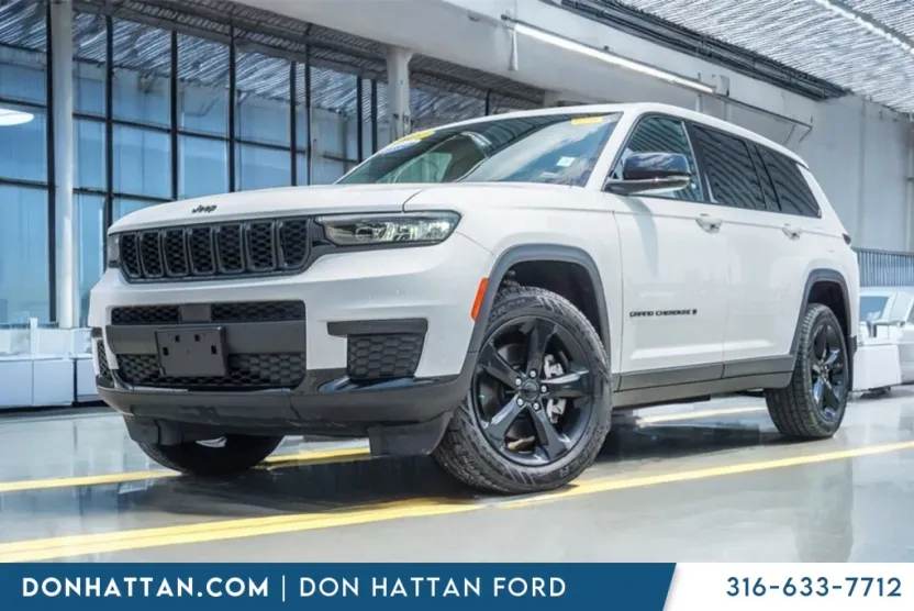 2022 Jeep Grand Cherokee Altitude photo 1