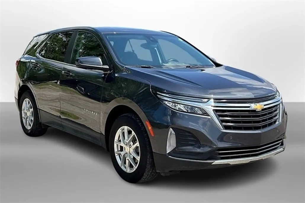 2022 Chevrolet Equinox LT photo 1