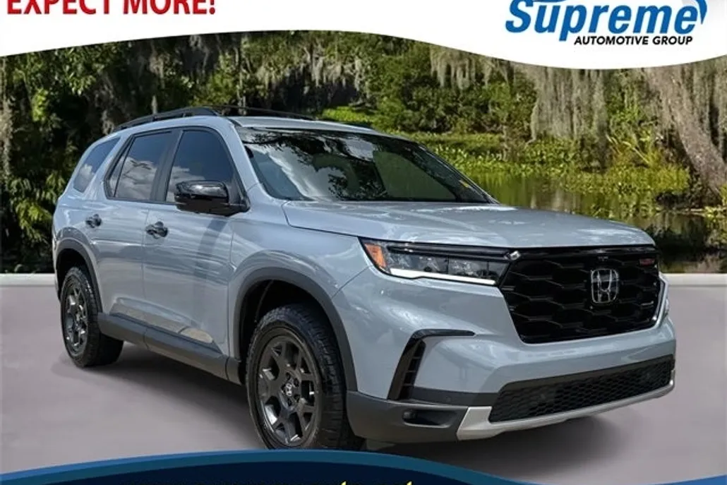 2024 Honda Pilot TrailSport photo 1