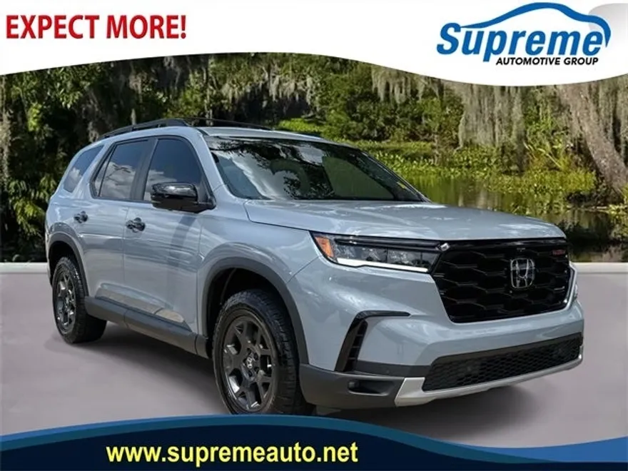 2024 Honda Pilot TrailSport photo 1