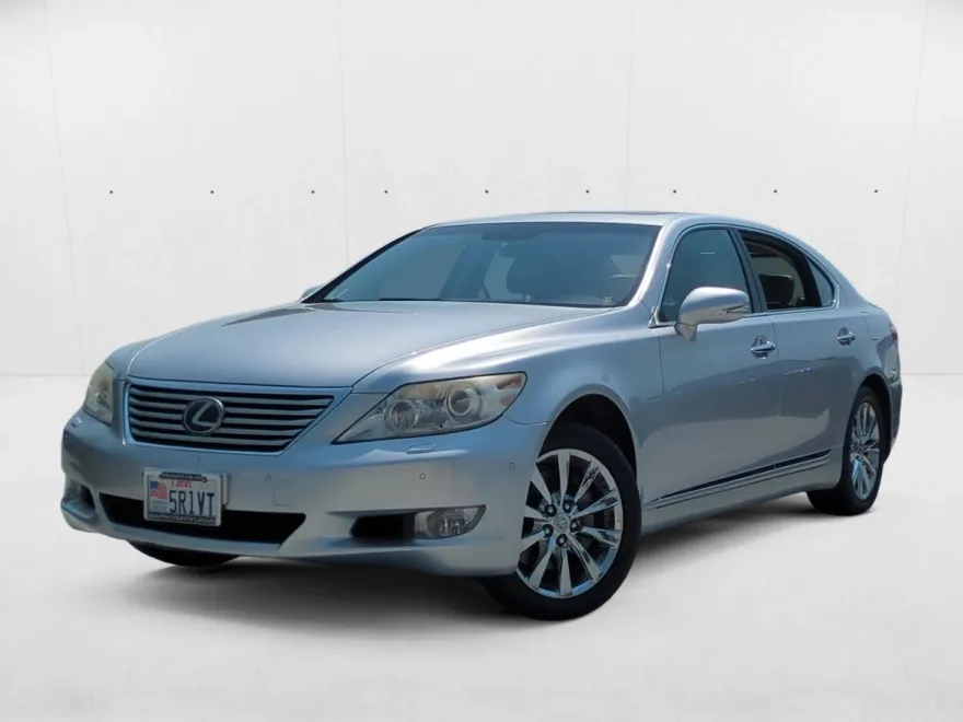 2011 Lexus LS 460 L photo 1