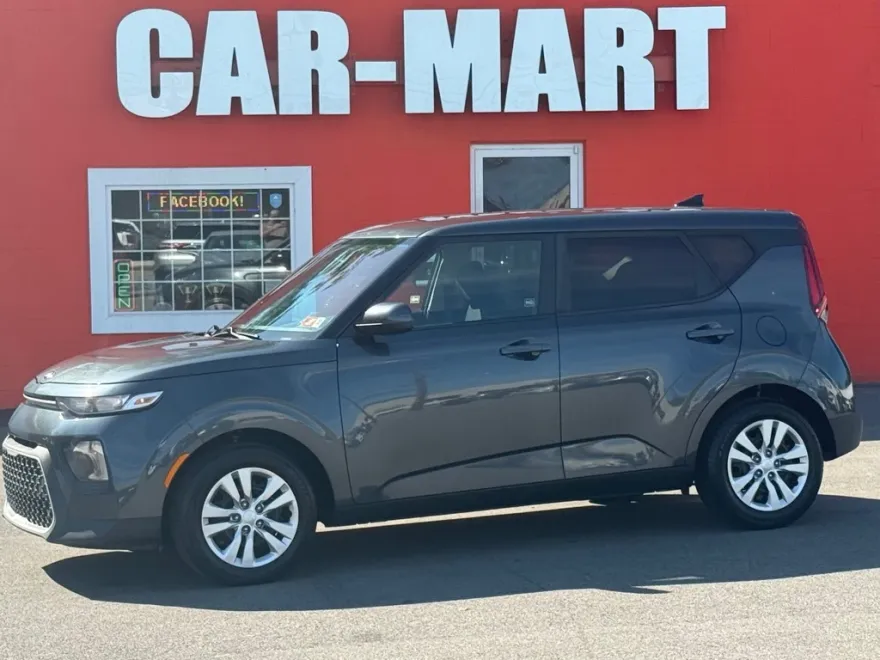 2021 Kia Soul LX photo 1