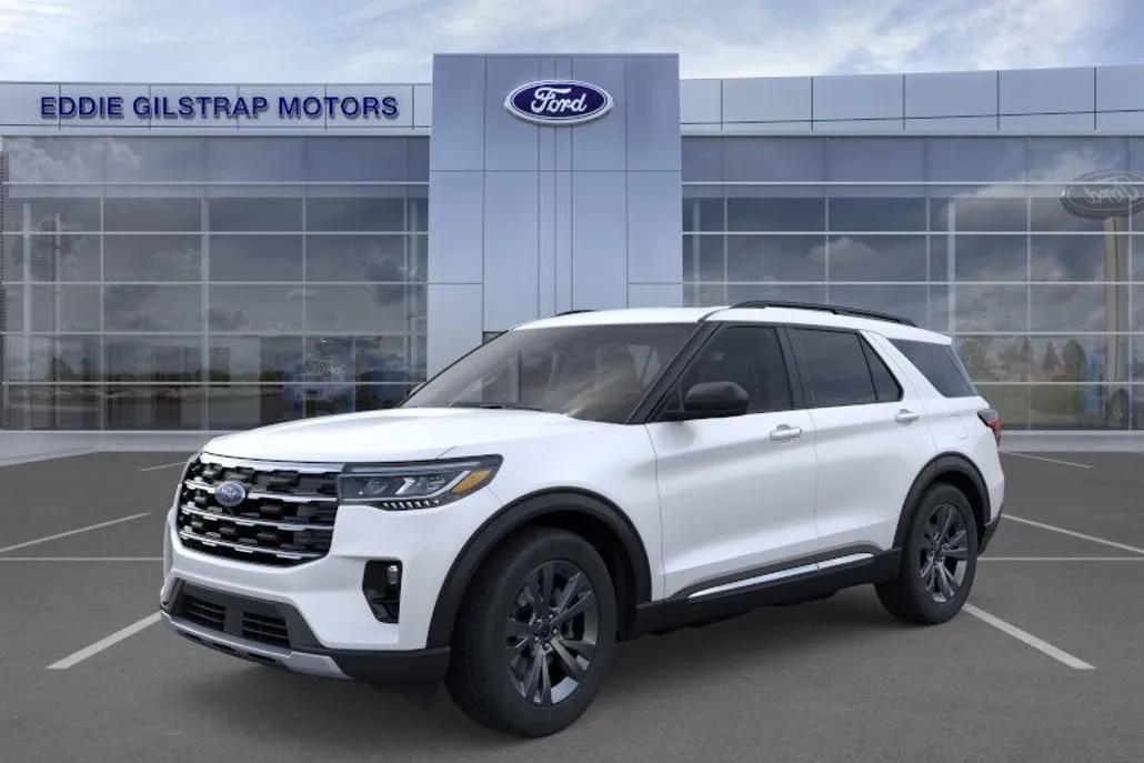 2025 Ford Explorer photo 1