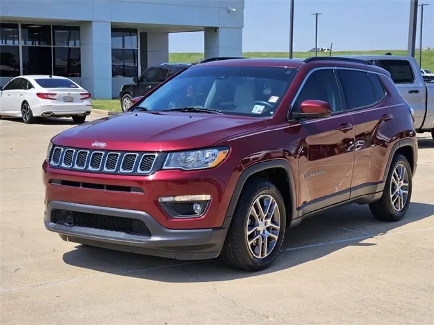2020 Jeep Compass Latitude photo 1