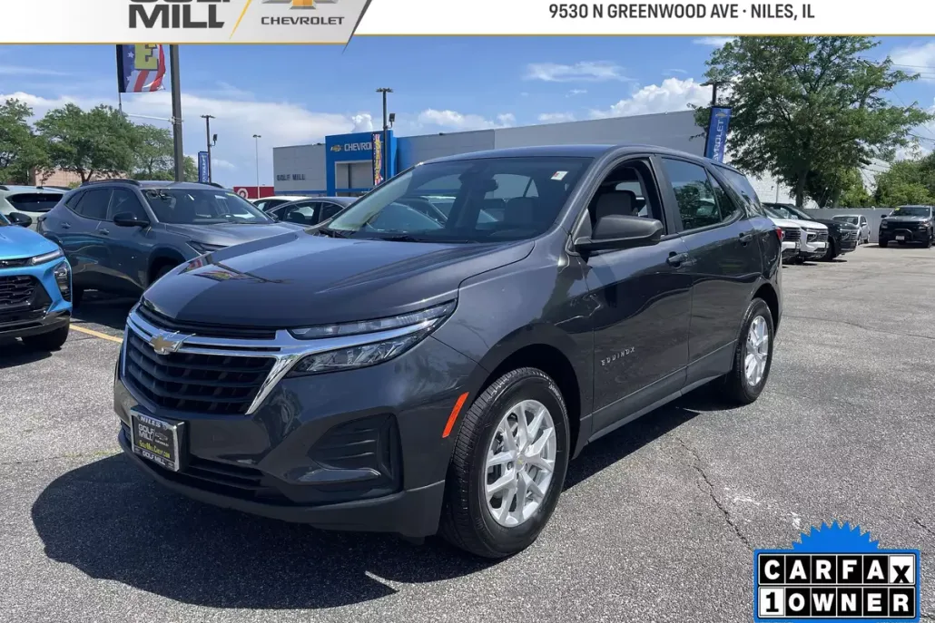 2022 Chevrolet Equinox LS photo 1