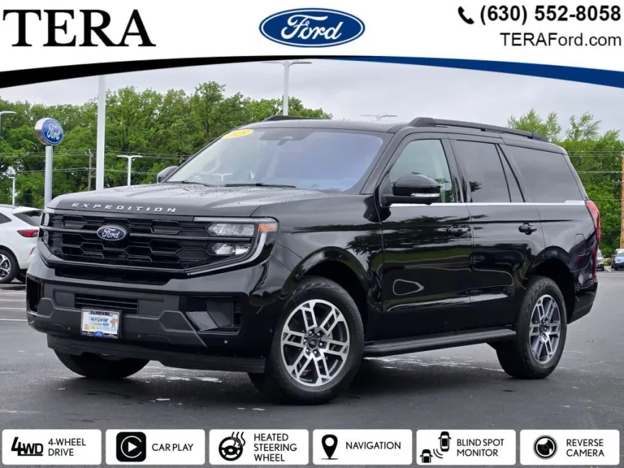 2025 Ford Expedition photo 1