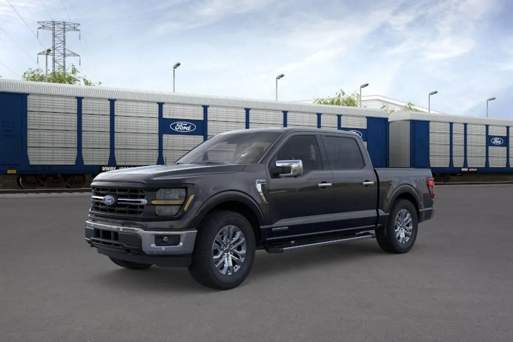 2025 Ford F-150 XLT photo 1
