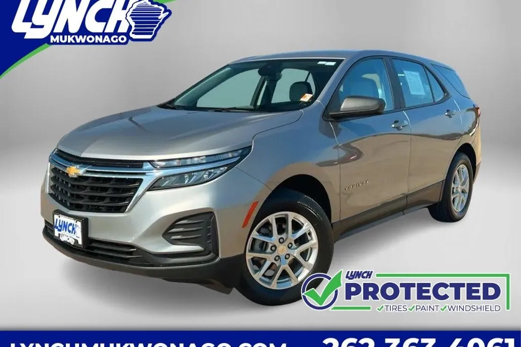 2023 Chevrolet Equinox LS photo 1