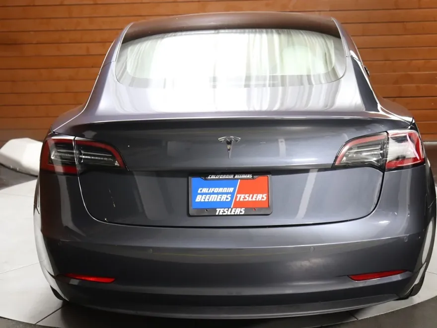 2022 Tesla Model 3 photo 1