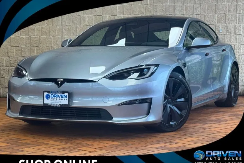 2024 Tesla Model S AWD photo 1