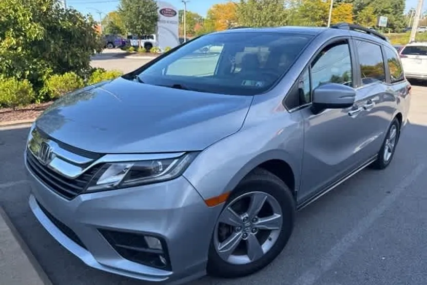 2019 Honda Odyssey EX-L photo 1