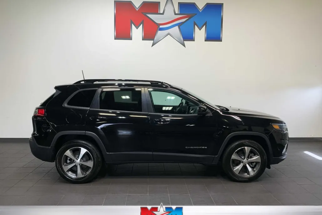 2022 Jeep Cherokee Limited photo 1