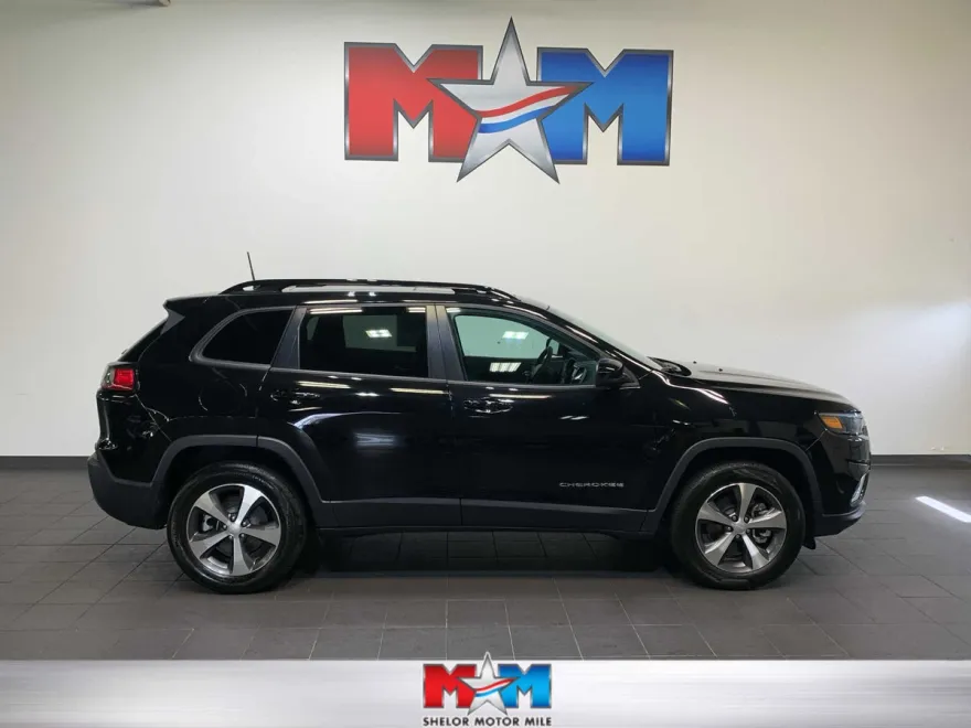 2022 Jeep Cherokee Limited photo 1