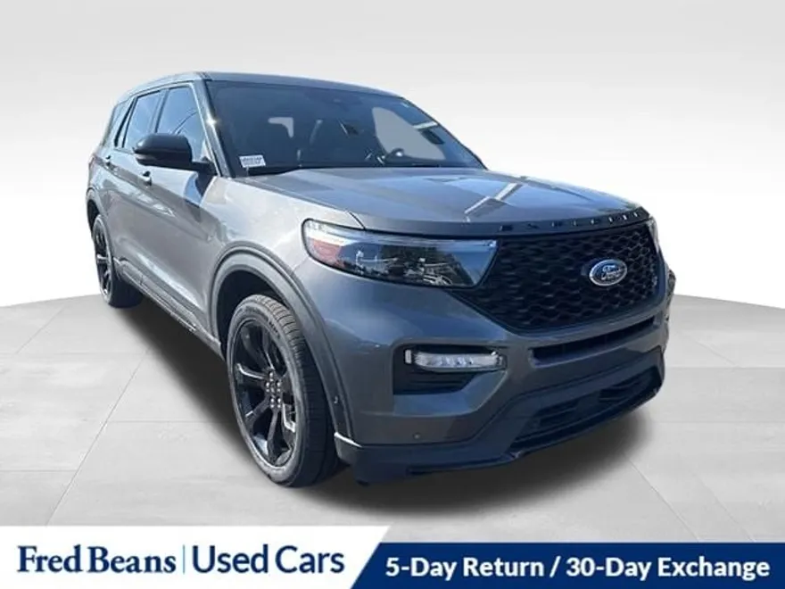 2021 Ford Explorer ST photo 1