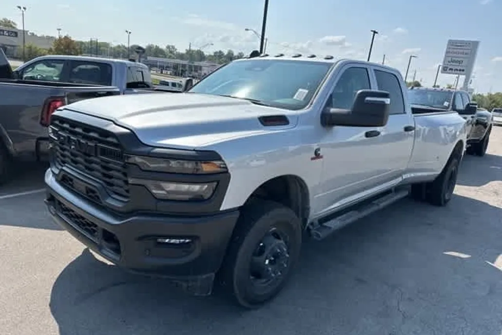 2026 Ram 3500 Tradesman photo 1
