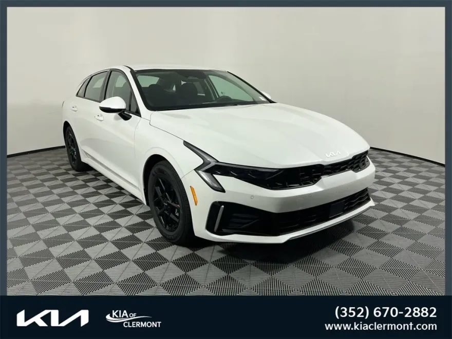 2025 Kia K5 LXS photo 1