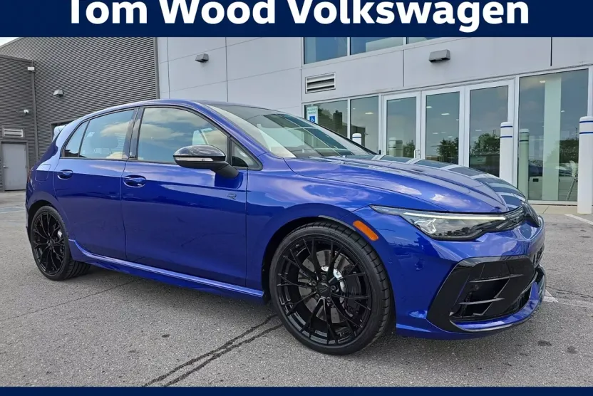 2025 Volkswagen Golf R photo 1