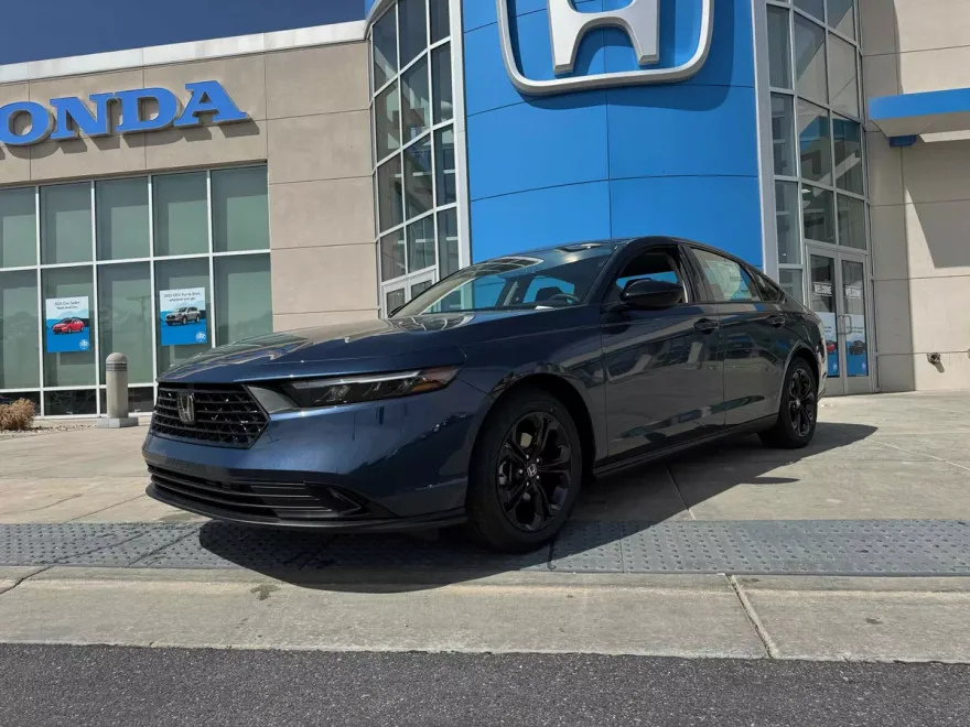 2025 Honda Accord SE photo 1