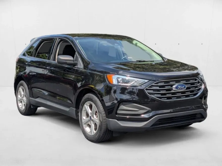 2020 Ford Edge SE photo 1