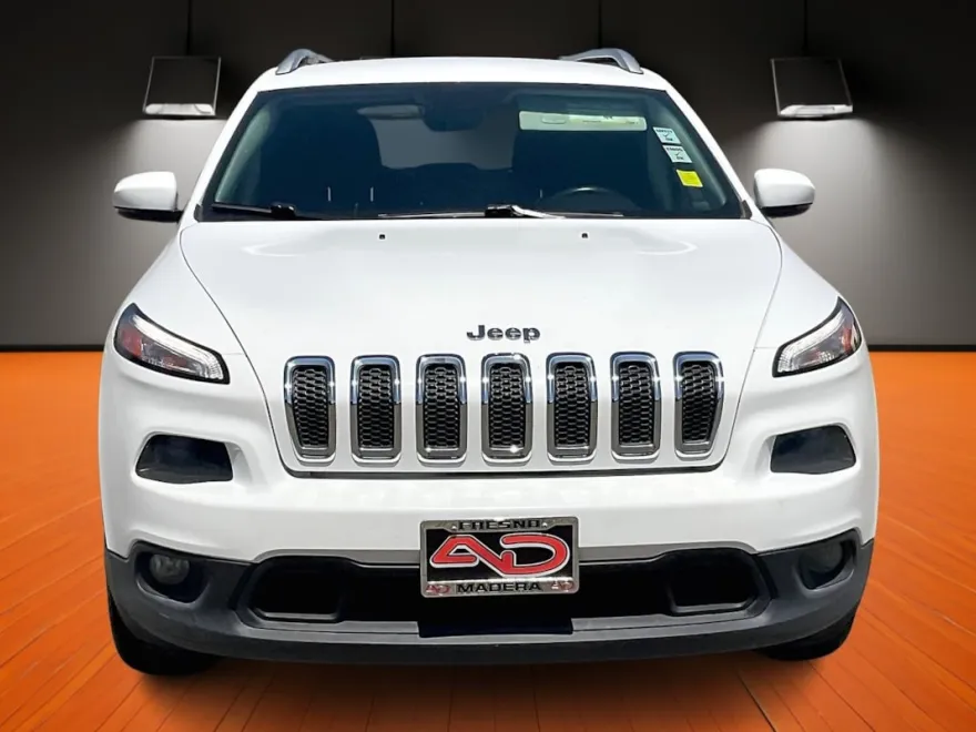 2016 Jeep Cherokee Latitude photo 1