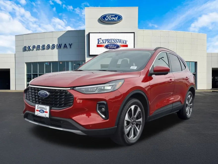 2023 Ford Escape Platinum photo 1
