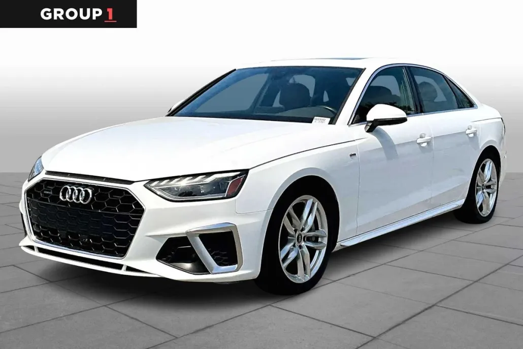 2022 Audi A4 S line Quattro Premium Plus photo 1