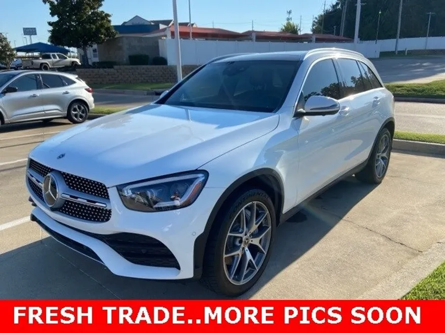 2020 Mercedes Benz GLC 300 4MATIC photo 1