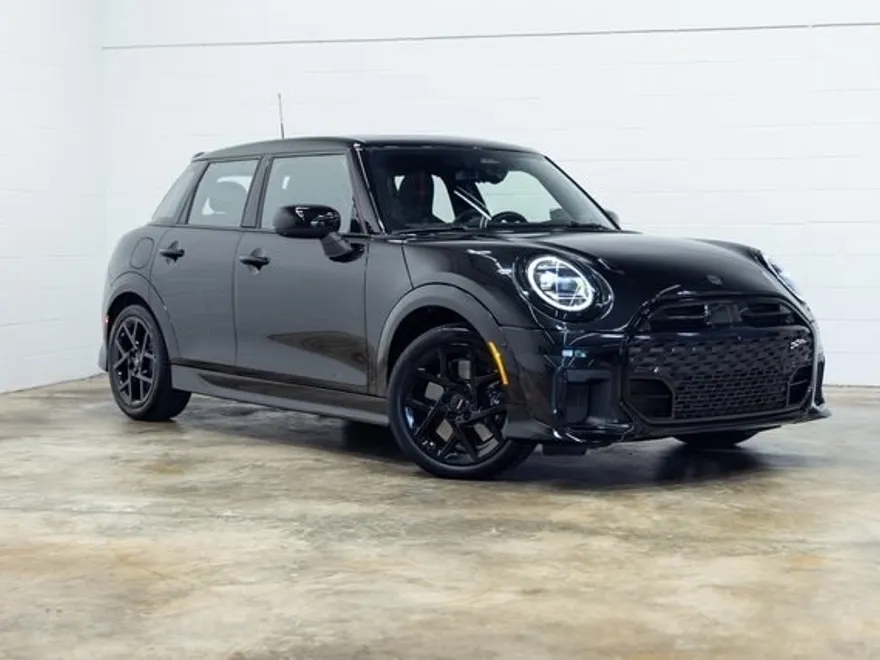 2025 Mini Cooper 4 Door Hardtop S Iconic photo 1