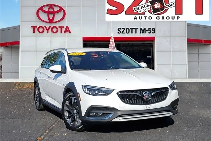 2018 Buick Regal TourX Preferred photo 1