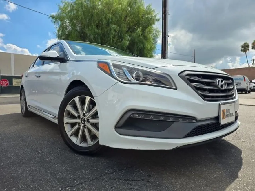2017 Hyundai Sonata Sport Limited 2.0T photo 1