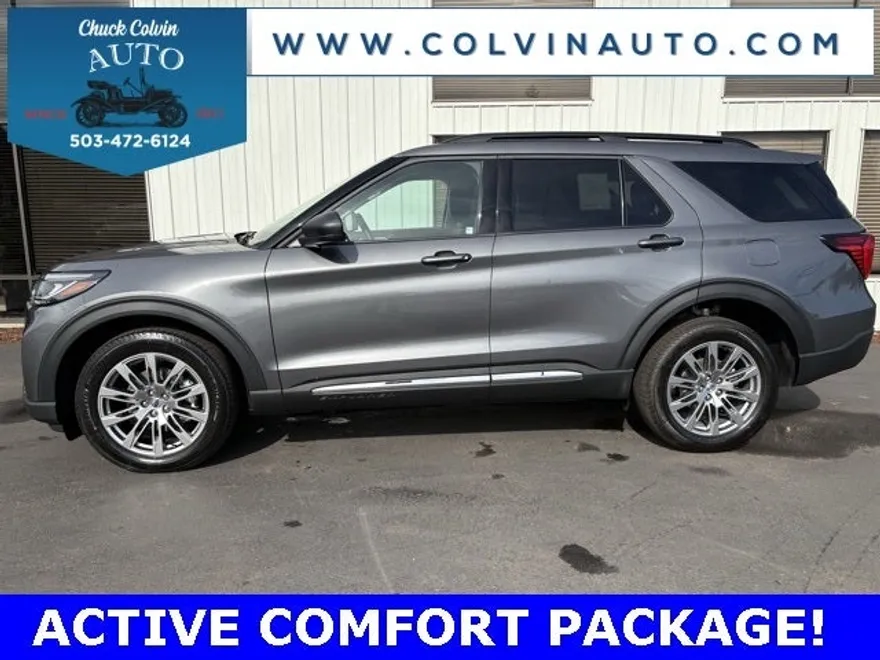 2025 Ford Explorer photo 1