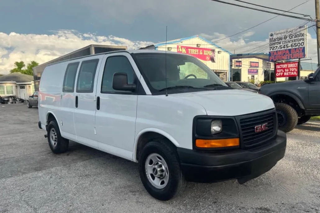 2014 Gmc Savana 2500 Cargo photo 1