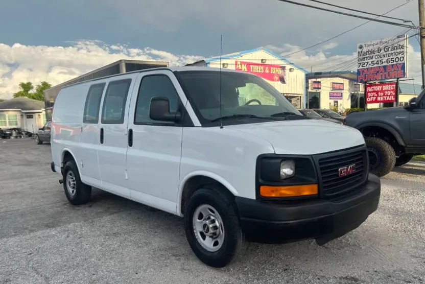 2014 Gmc Savana 2500 Cargo photo 1