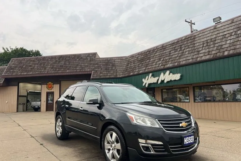 2015 Chevrolet Traverse LTZ photo 1