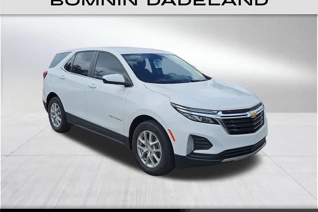 2024 Chevrolet Equinox LT photo 1