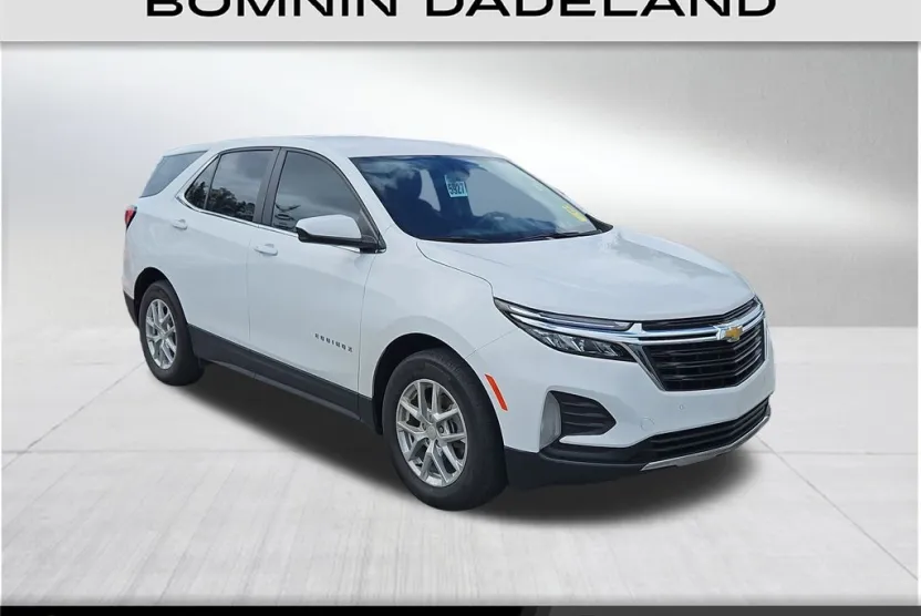 2024 Chevrolet Equinox LT photo 1