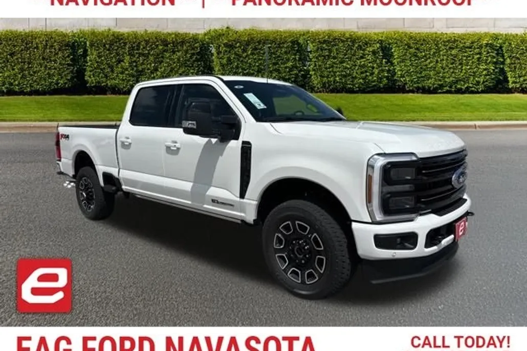 2025 Ford F-250 Platinum photo 1