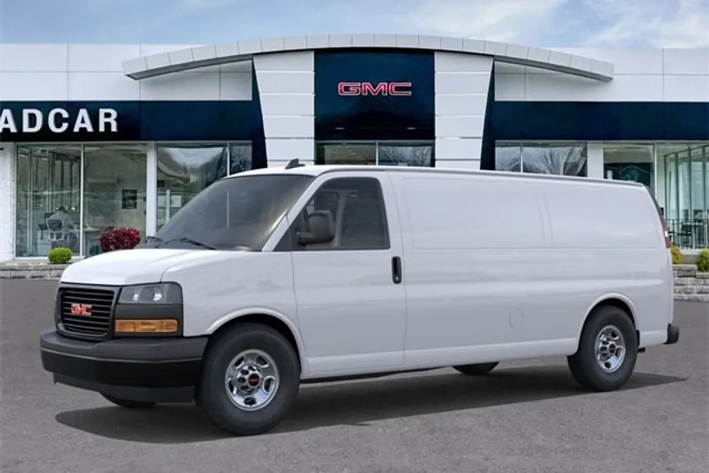 2025 Gmc Savana Cargo 2500 photo 1