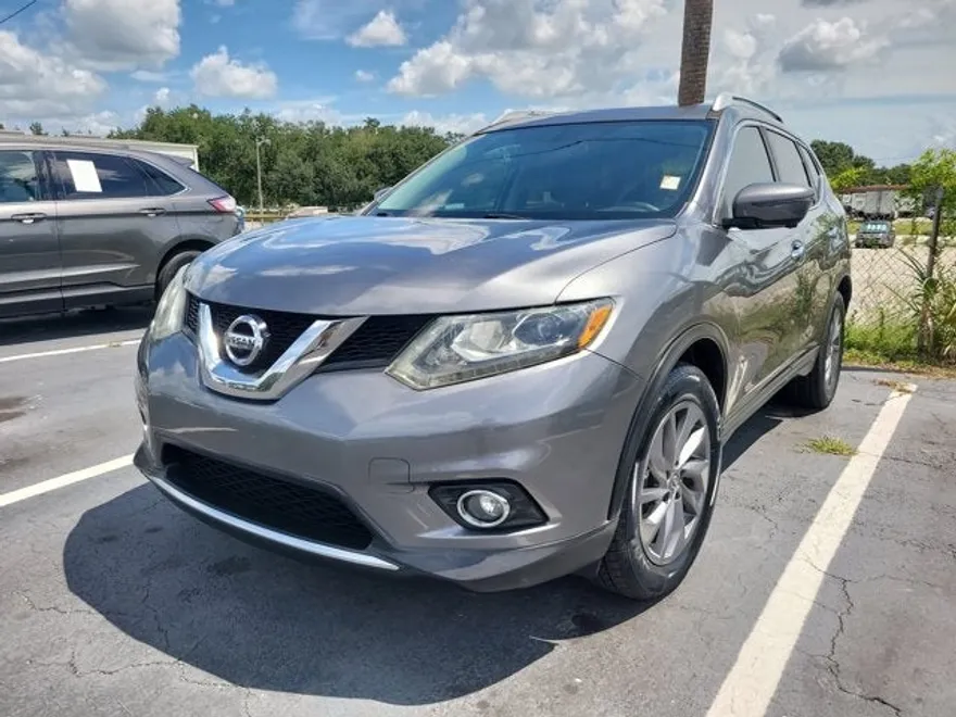 2016 Nissan Rogue SL photo 1