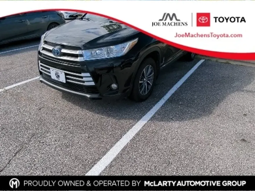 2019 Toyota Highlander Hybrid XLE photo 1
