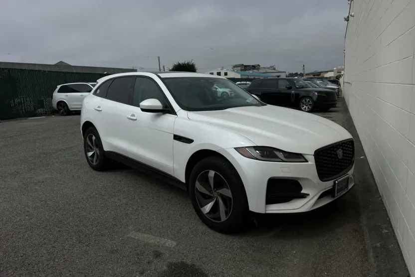 2023 Jaguar F-PACE P250 S photo 1