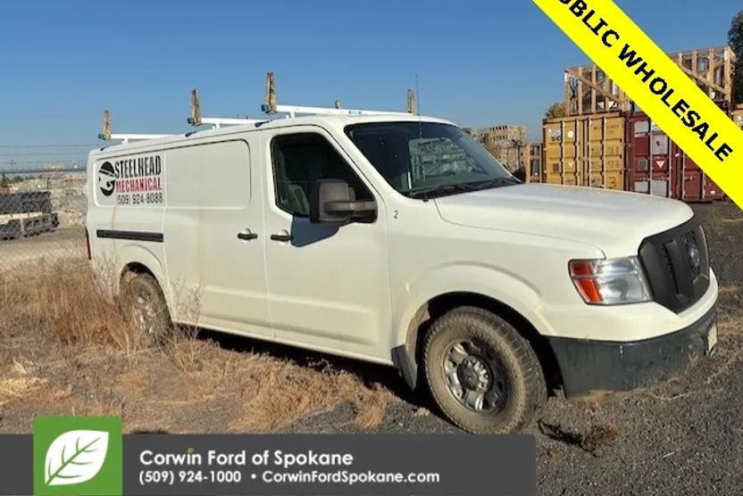 2013 Nissan NV2500 HD S photo 1