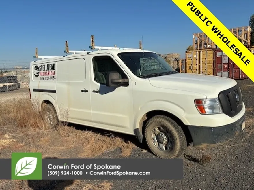 2013 Nissan NV2500 HD S photo 1
