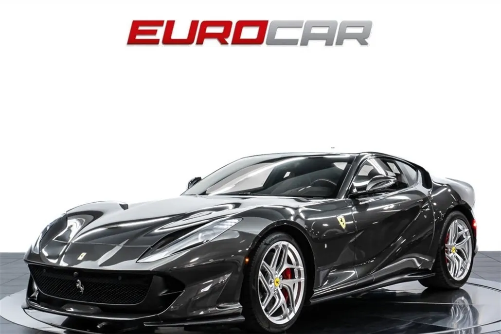 2019 Ferrari 812 Superfast Base photo 1