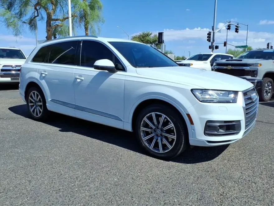 2019 Audi Q7 Premium Plus photo 1