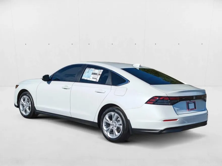 2024 Honda Accord LX photo 1
