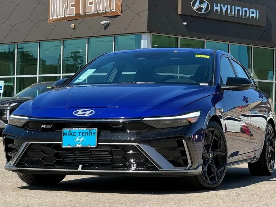2025 Hyundai Elantra N Line photo 1
